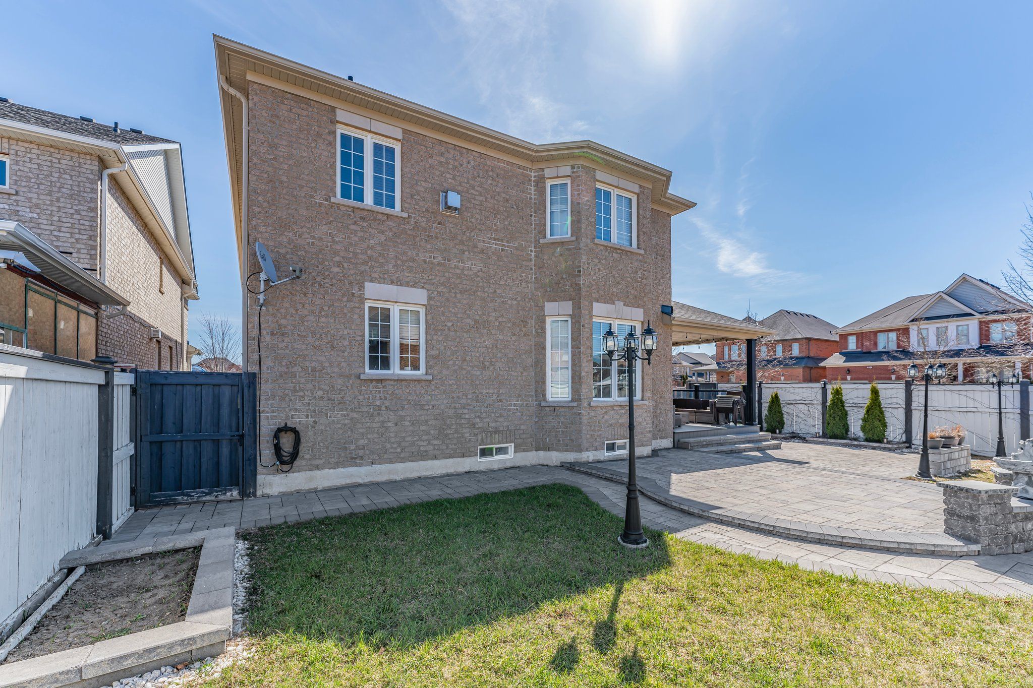 24 Faris Street