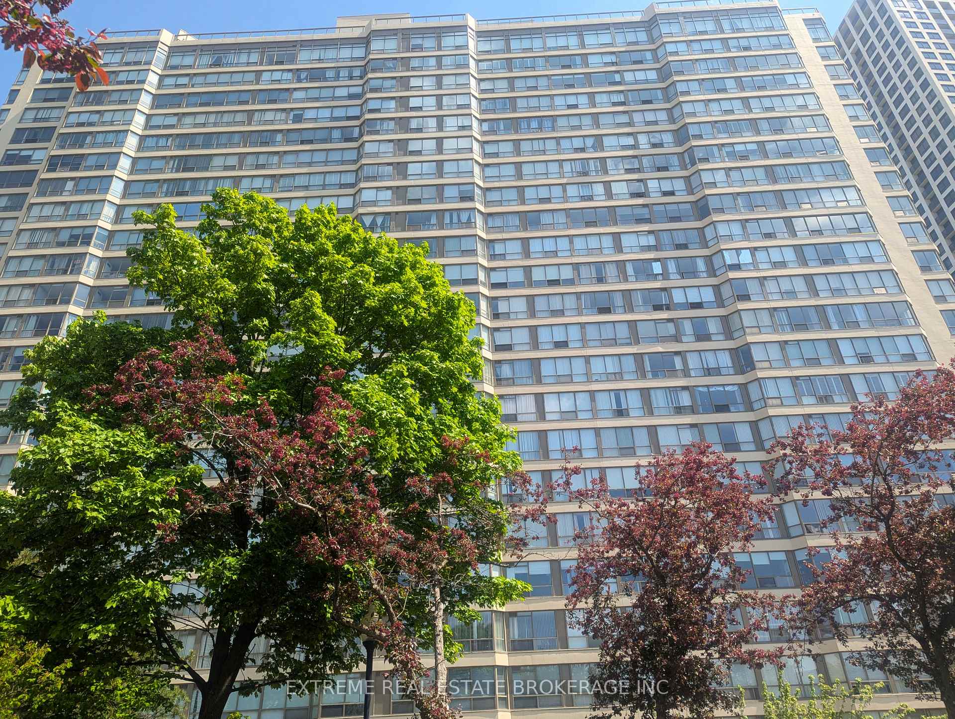 ##1206 - 55 Elm Drive, Mississauga, ON L5B 3Z2 ##1206
