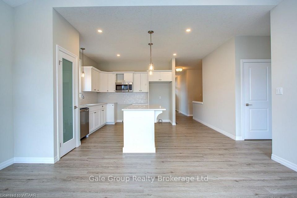 110 LIVINGSTON Drive, Tillsonburg, ON N4G 0J3