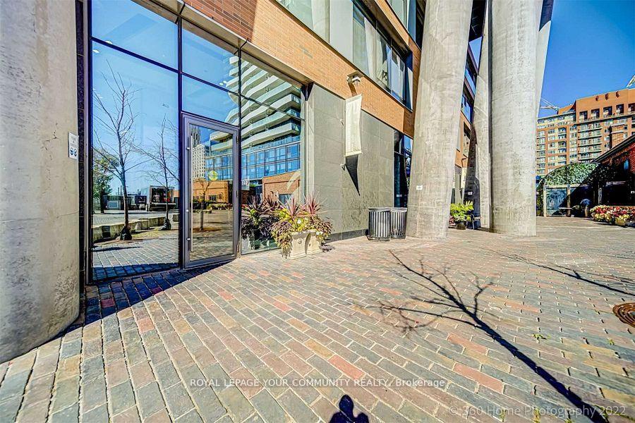 2 Bedrooms Condo at 70 Distillery, Toronto For sale