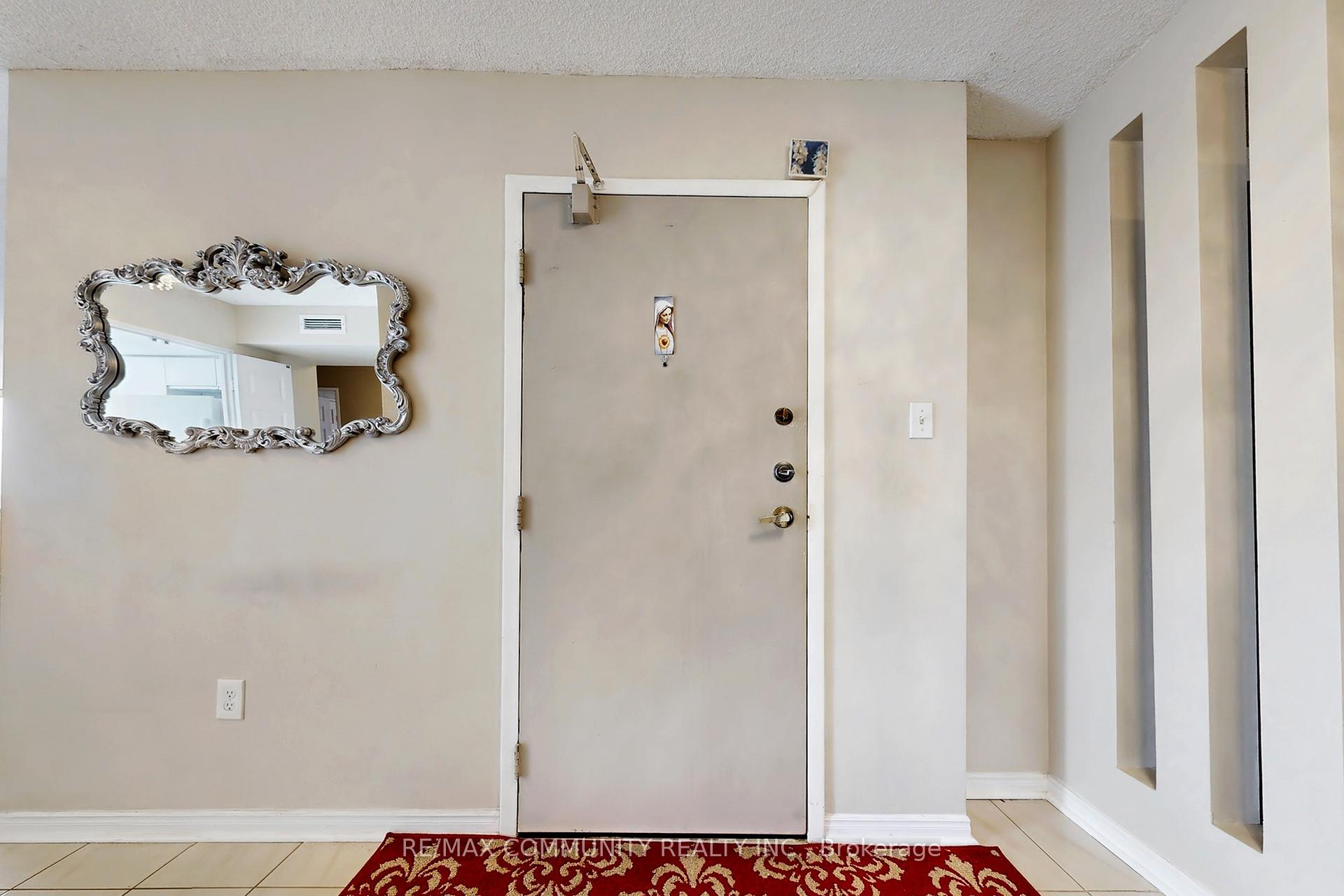 3 Bedrooms Condo at 2330 Bridletowne, Toronto For sale