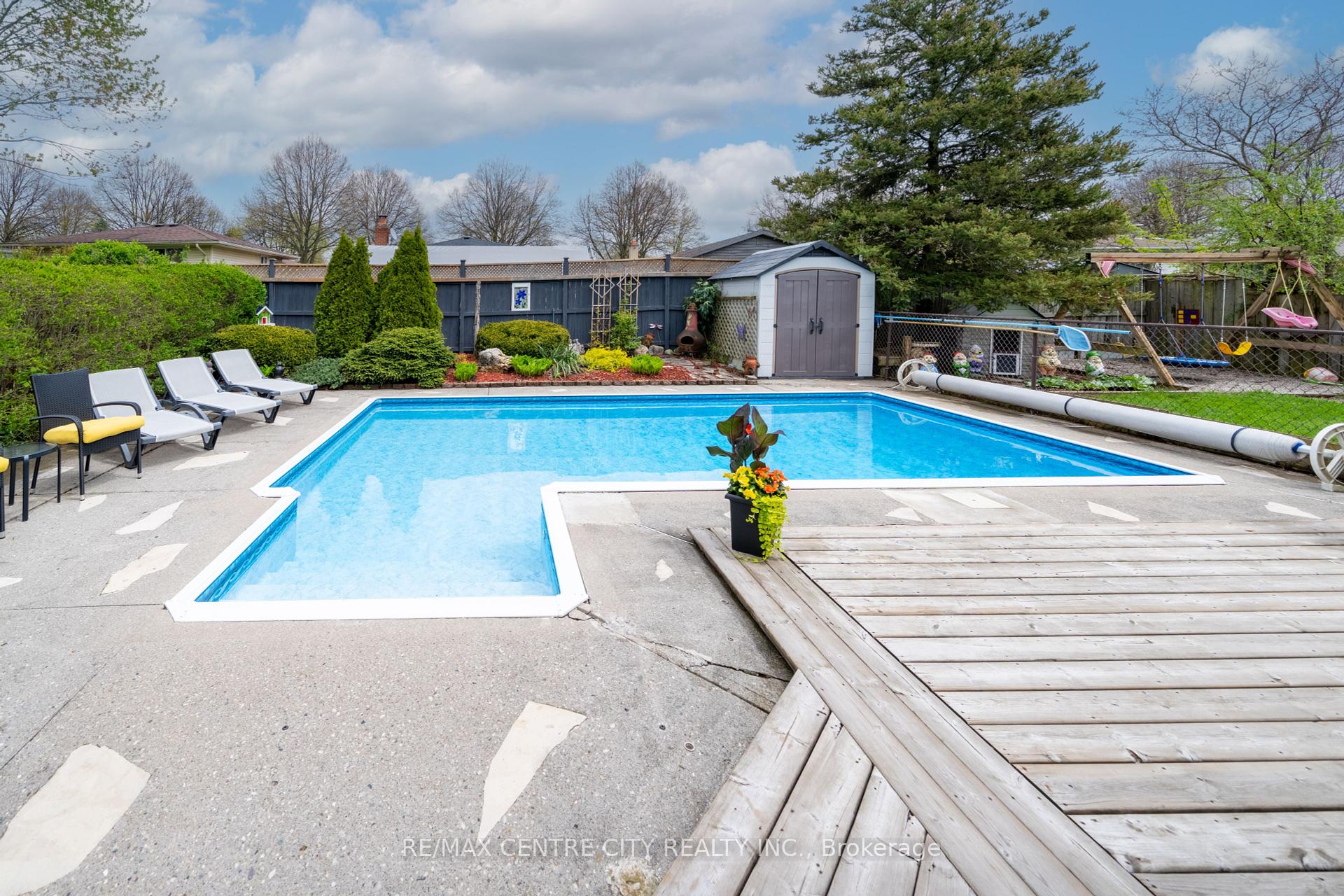 91 Metcalfe Crescent, London South, ON N6E 1H8