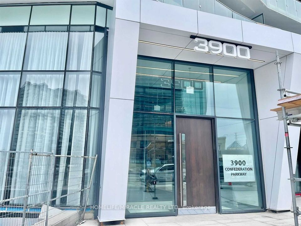 3900 Confederation