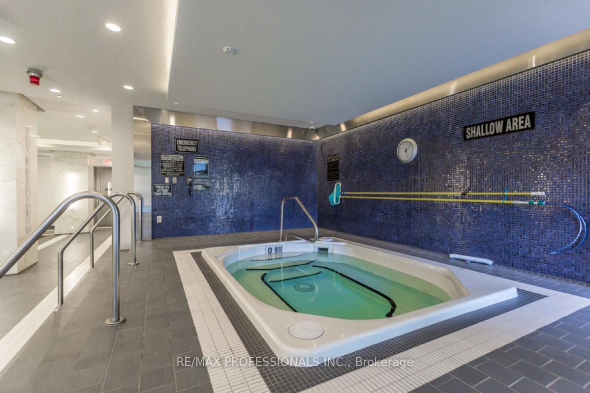 2 Bedrooms Condo at 2 Old Mill,  Toronto For sale
