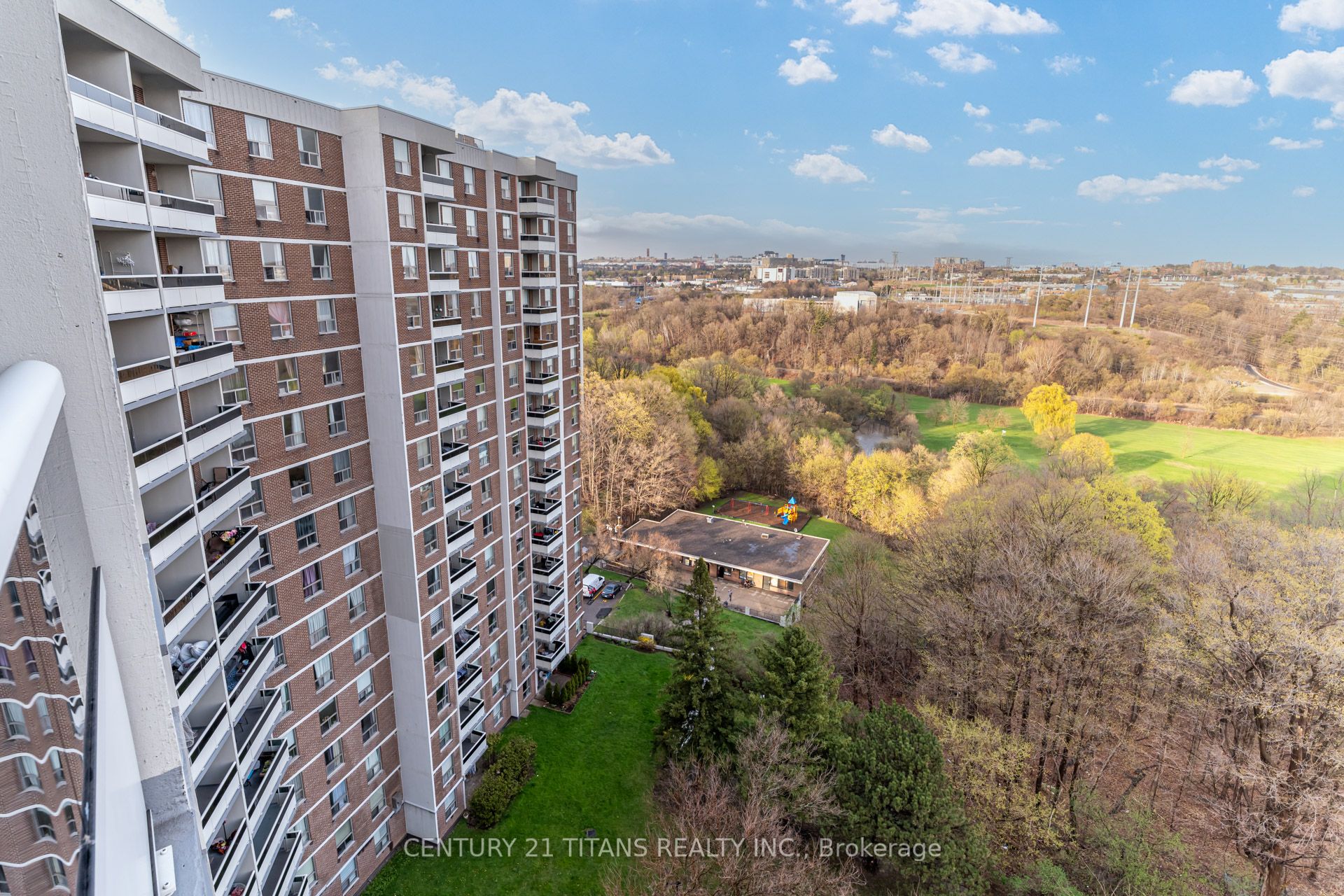 5 Shady Golfway, #1510