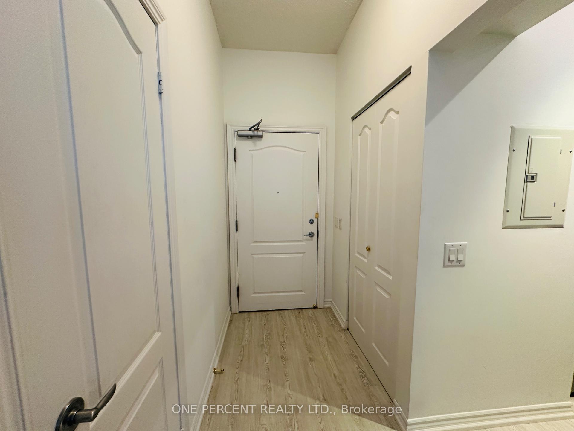 1 Bedroom Condo at 4640 Kimbermount, Mississauga For sale