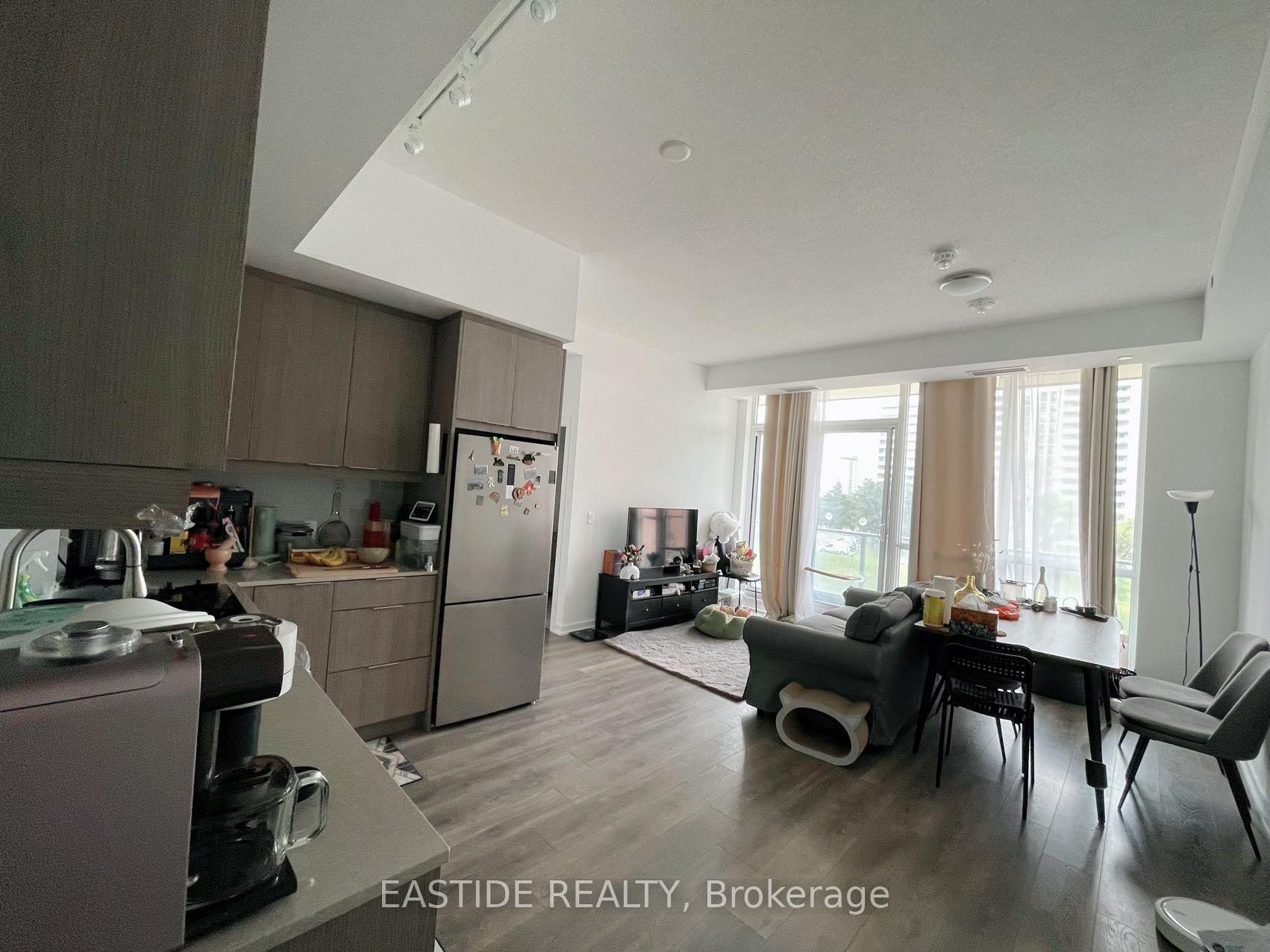 2 Bedrooms Condo at 36 Forest Manor, Toronto For sale