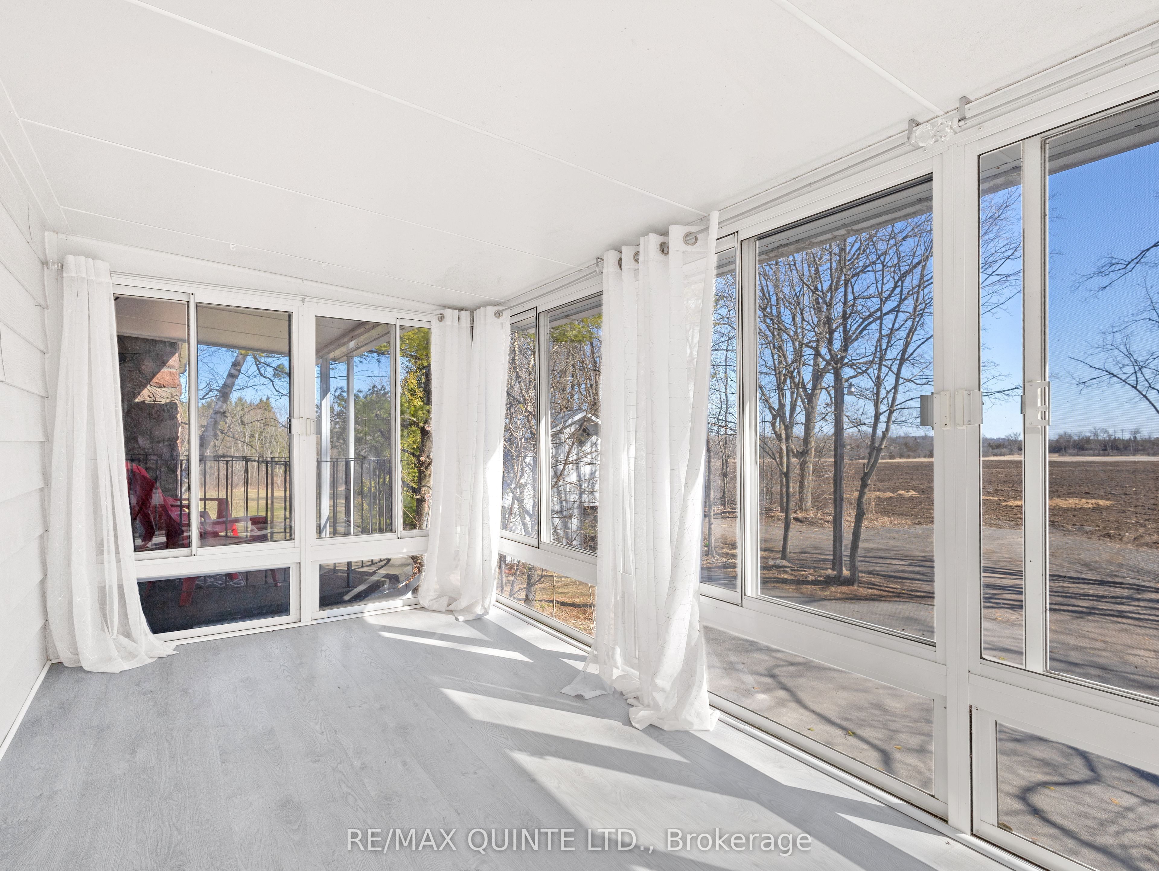 548 Lorna Lane