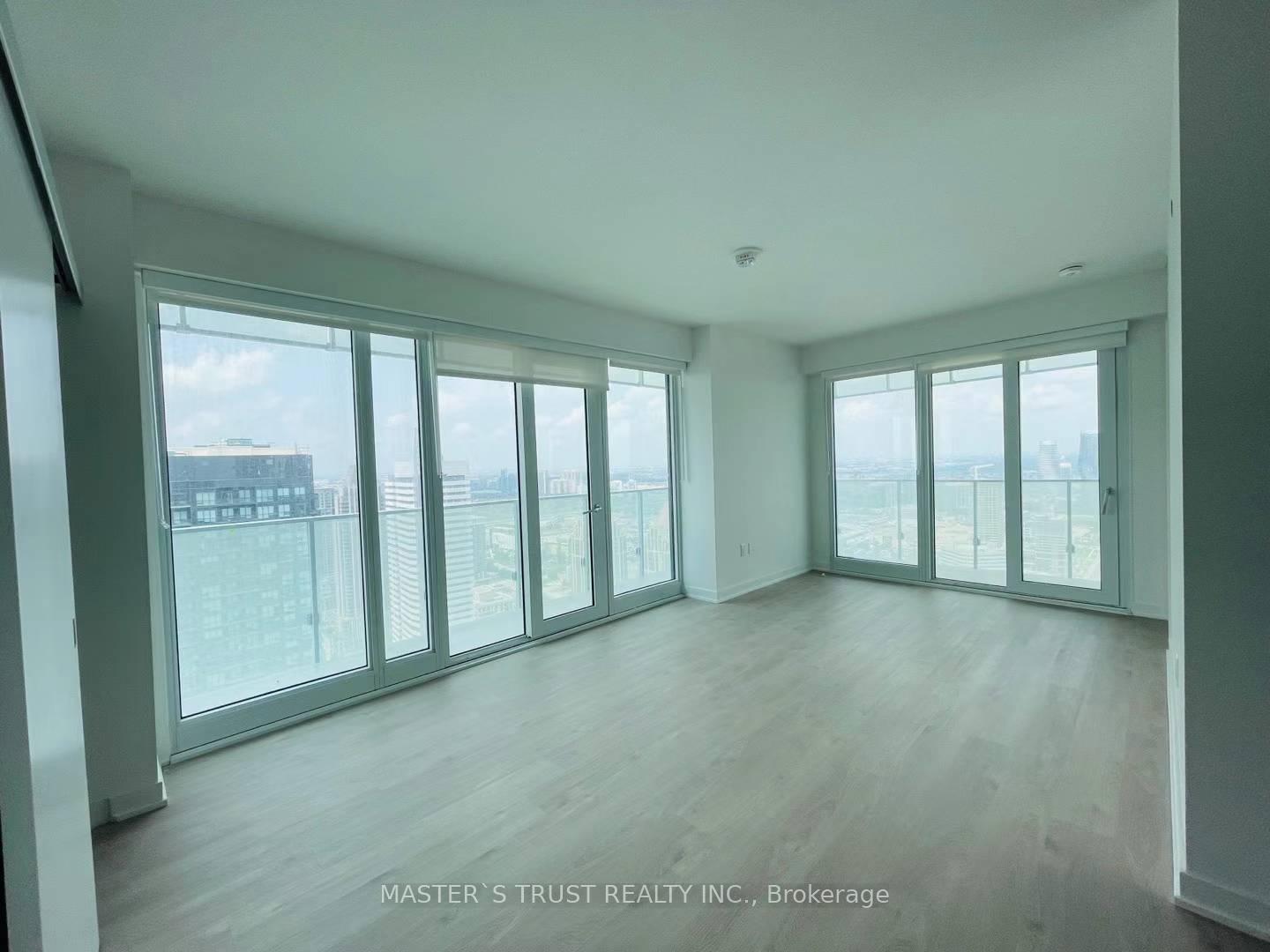 3 Bedrooms Condo at 3900 Confederation, Mississauga For sale