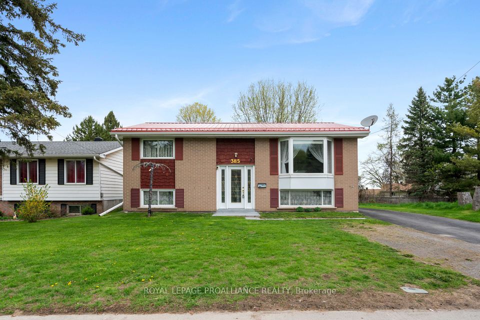 385 Stewart