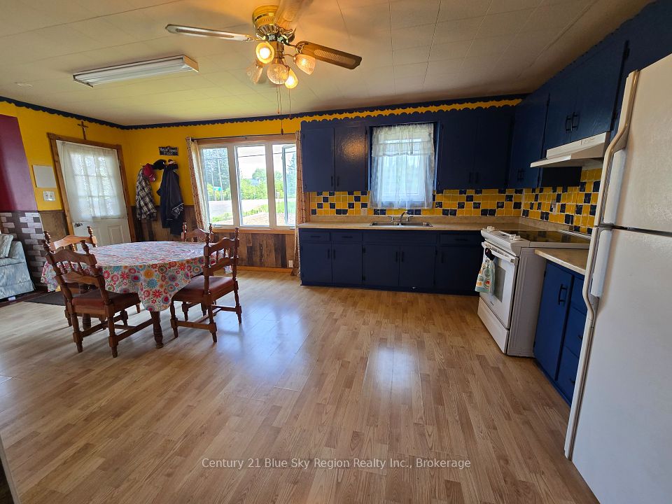 7707 Highway 17, Markstay-Warren, ON P0H 2N0