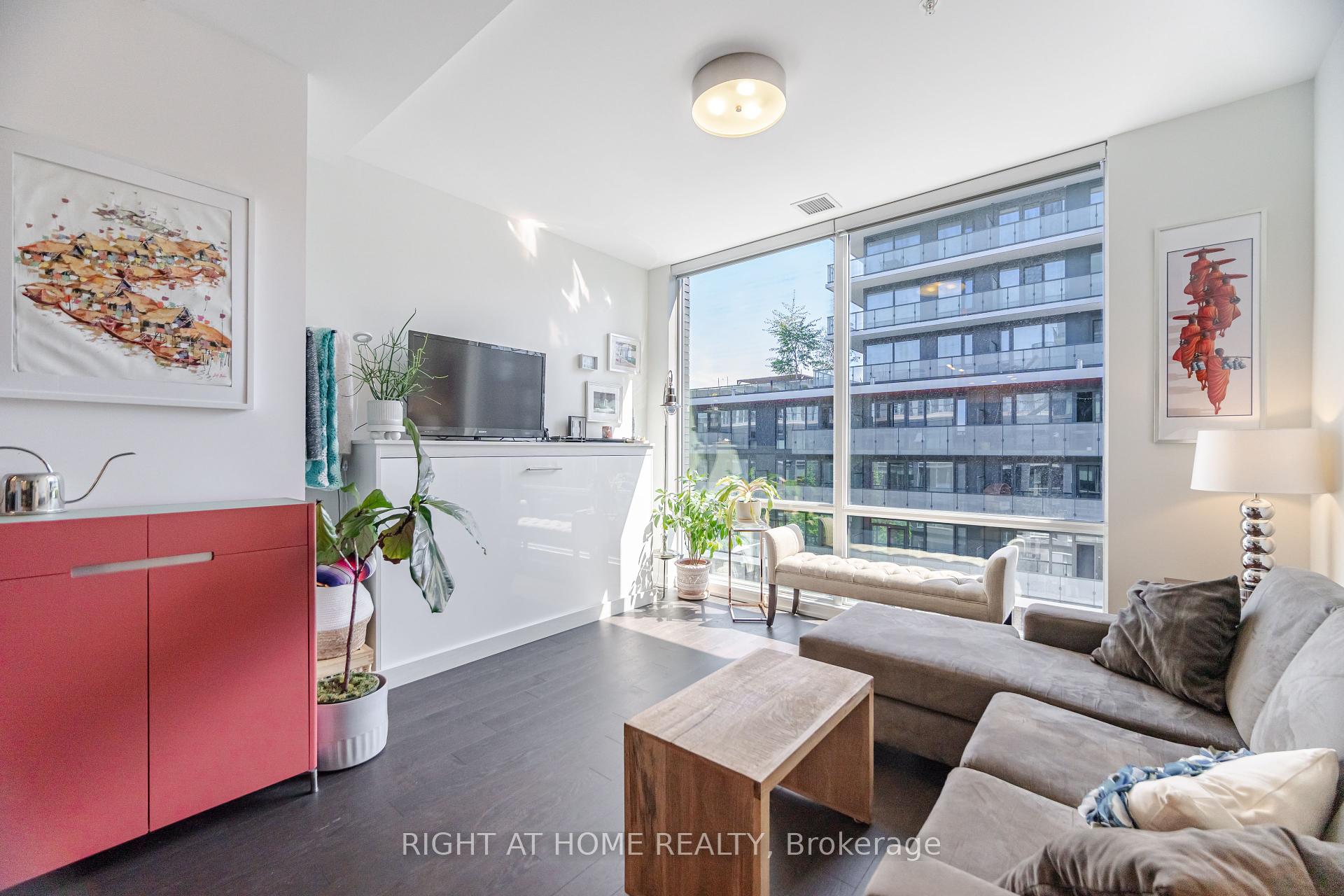 1 Bedroom Condo at 455 Front, Toronto For sale
