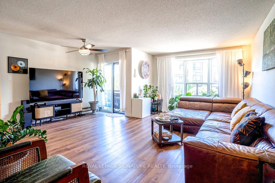 #218 - 3841 Lake Shore Boulevard, Toronto, ON M8W 1R2