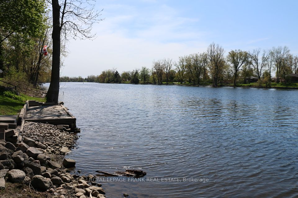 256 Sherin Avenue, Peterborough South, ON K9J 1B6