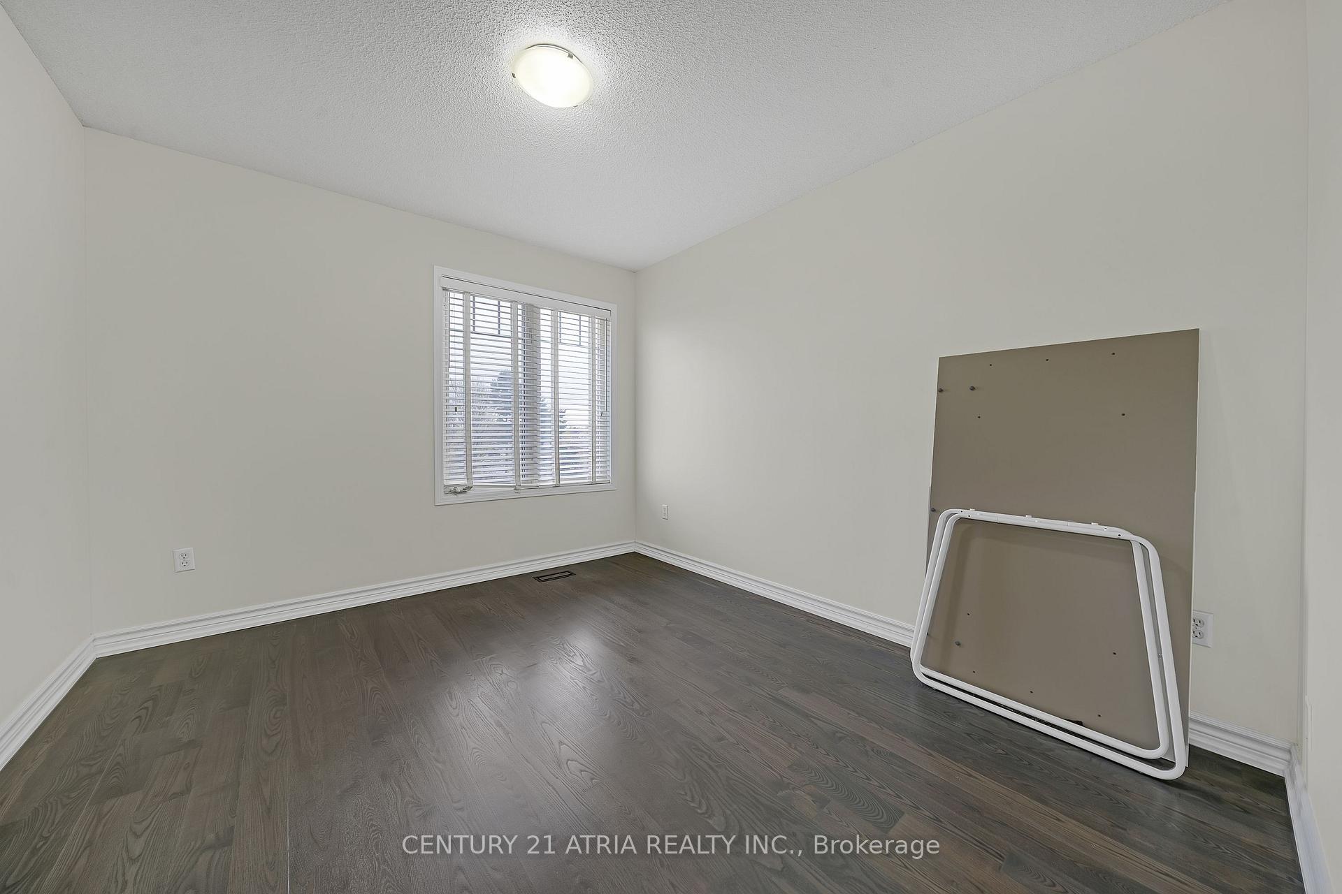 3 Bedrooms Condo at 9526 Sheppard,  Toronto For sale