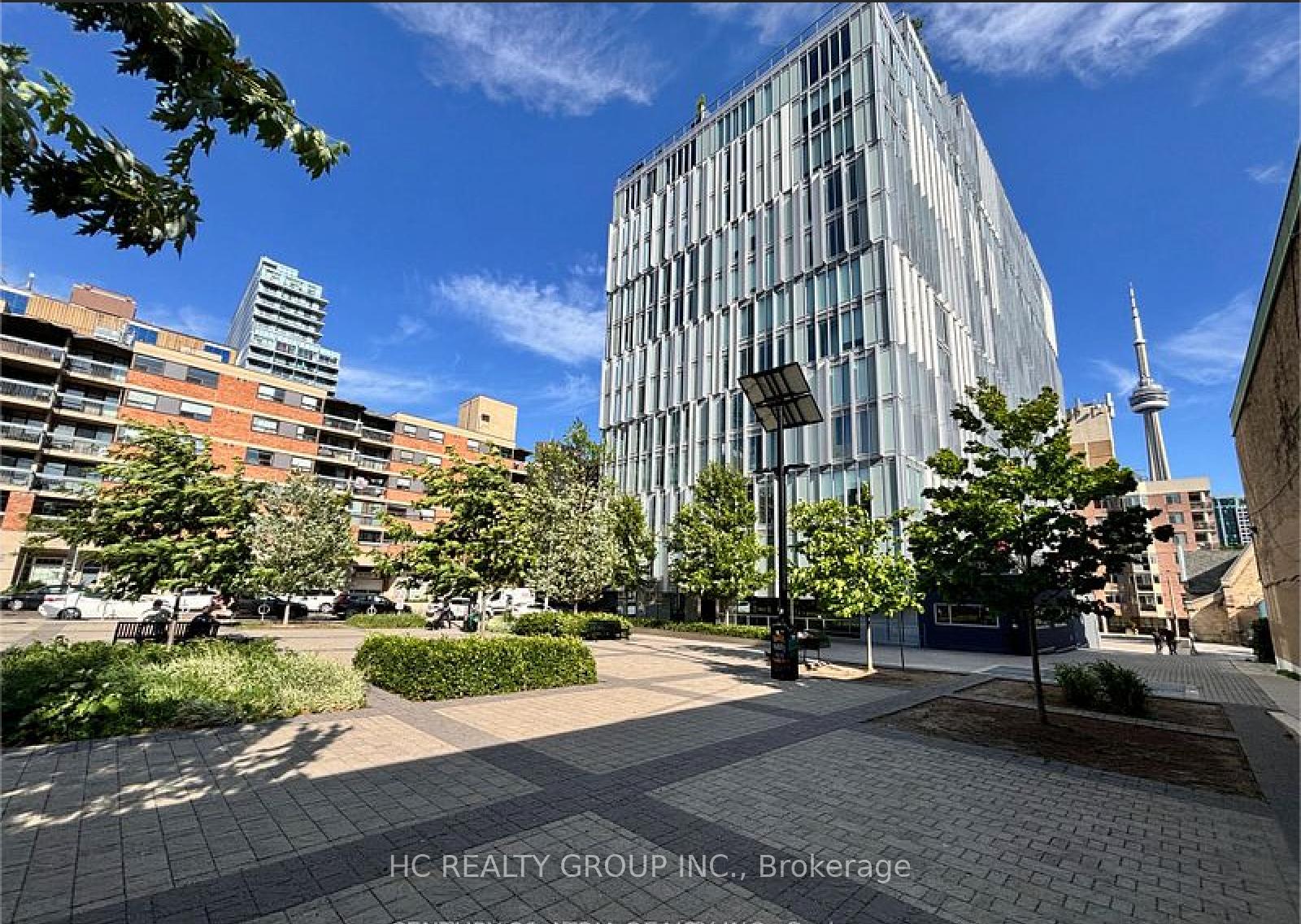 2 Bedrooms Condo at 50 McCaul, Toronto For sale