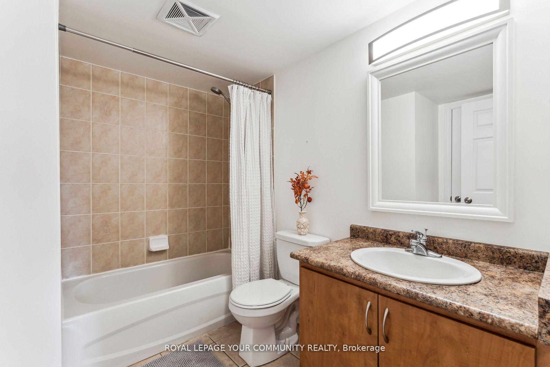 3 Bedrooms Condo at 207 Wellesley,  Toronto For sale