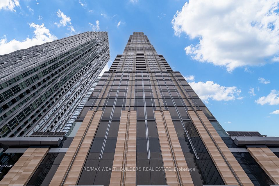 11 Yorkville Avenue