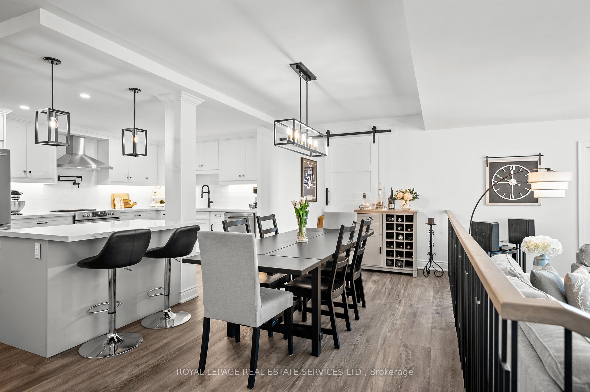 2 Bedrooms Condo at 2185 Marine,  Oakville For sale