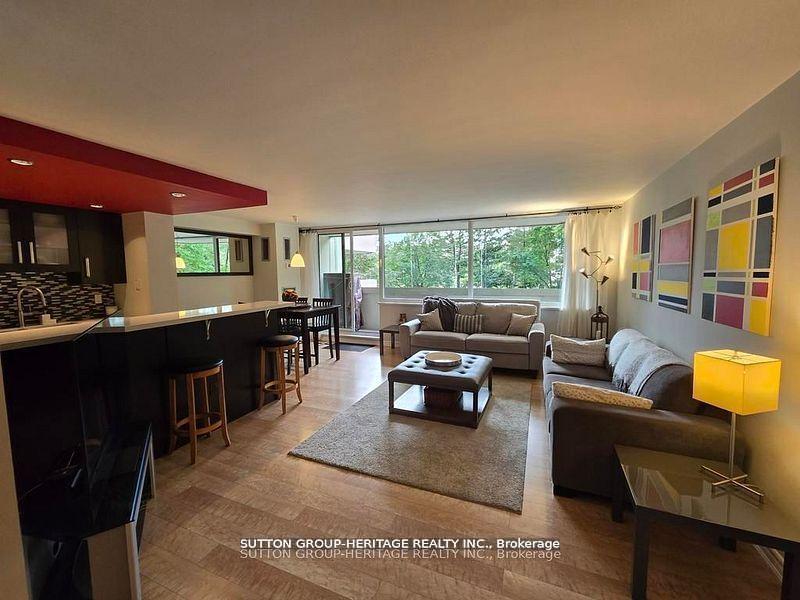 2 Bedrooms Condo at 75 Wynford Heights, Toronto For sale