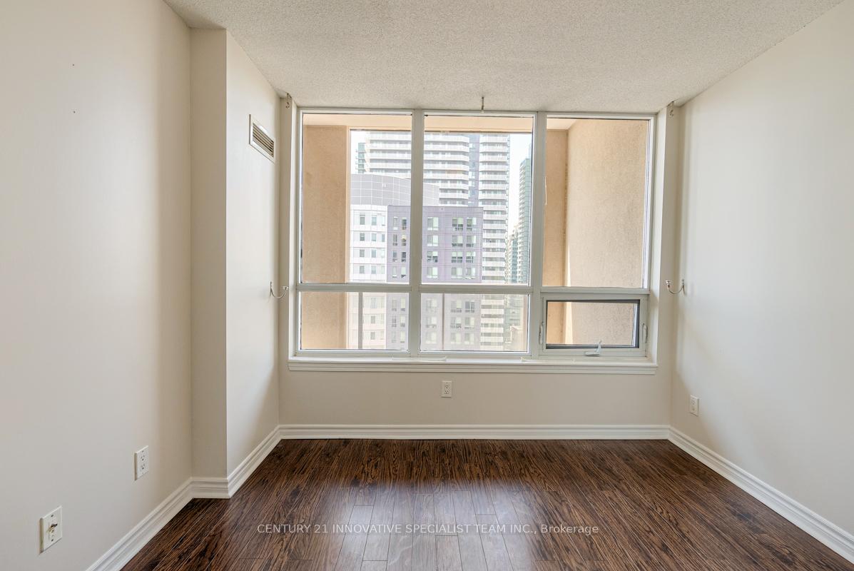 2 Bedrooms Condo at 4080 Living Arts, Mississauga For sale