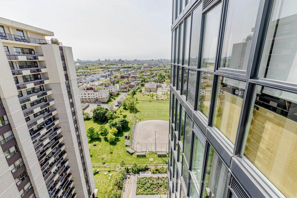 2 Bedrooms Condo at 1461 Lawrence, Toronto For sale