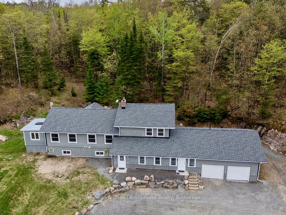 1267 Silver Lake Road, Gravenhurst, ON P1P 1V5