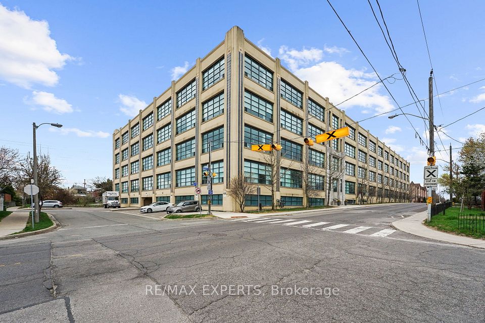 1001 Roselawn