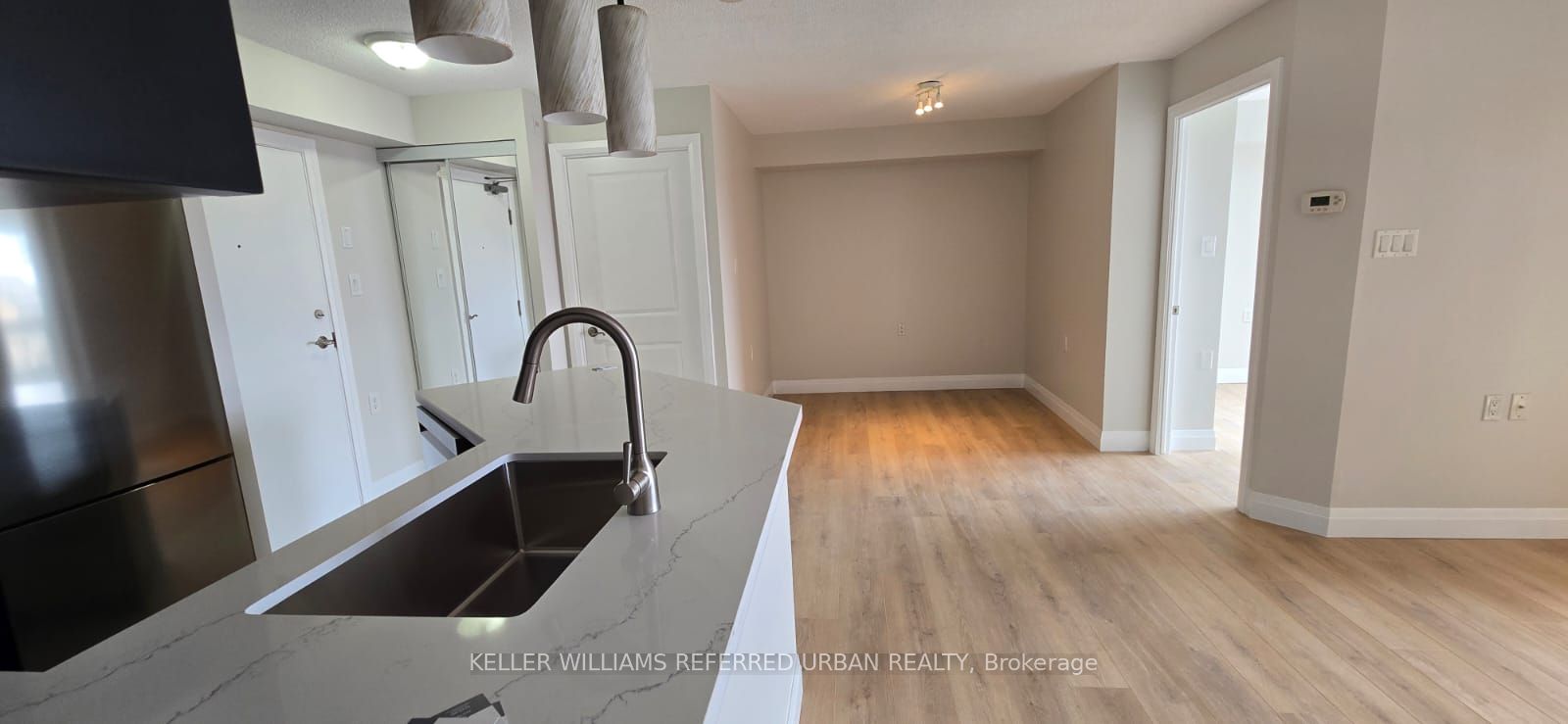 872 Sheppard Avenue W, #318