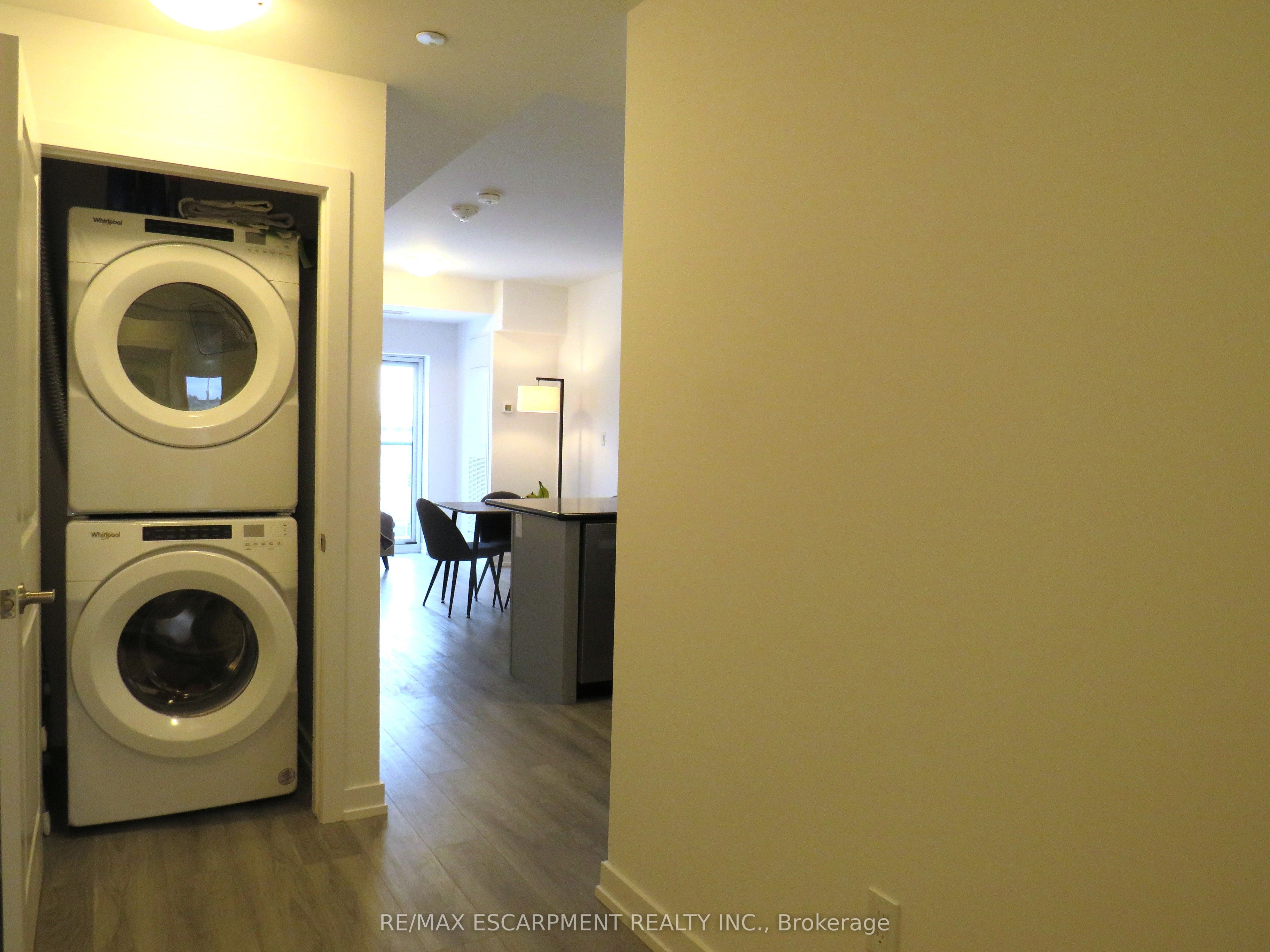 470 Dundas Street E, #305