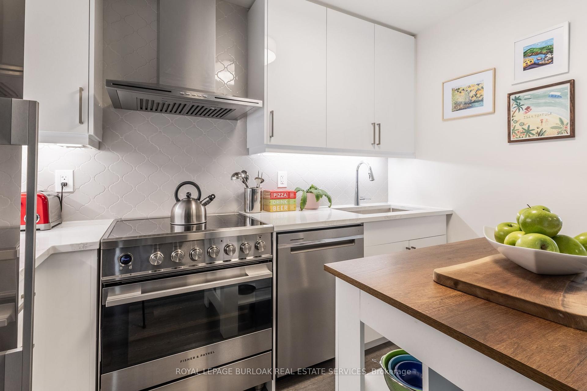1 Bedroom Condo at 500 Brock, Burlington For sale