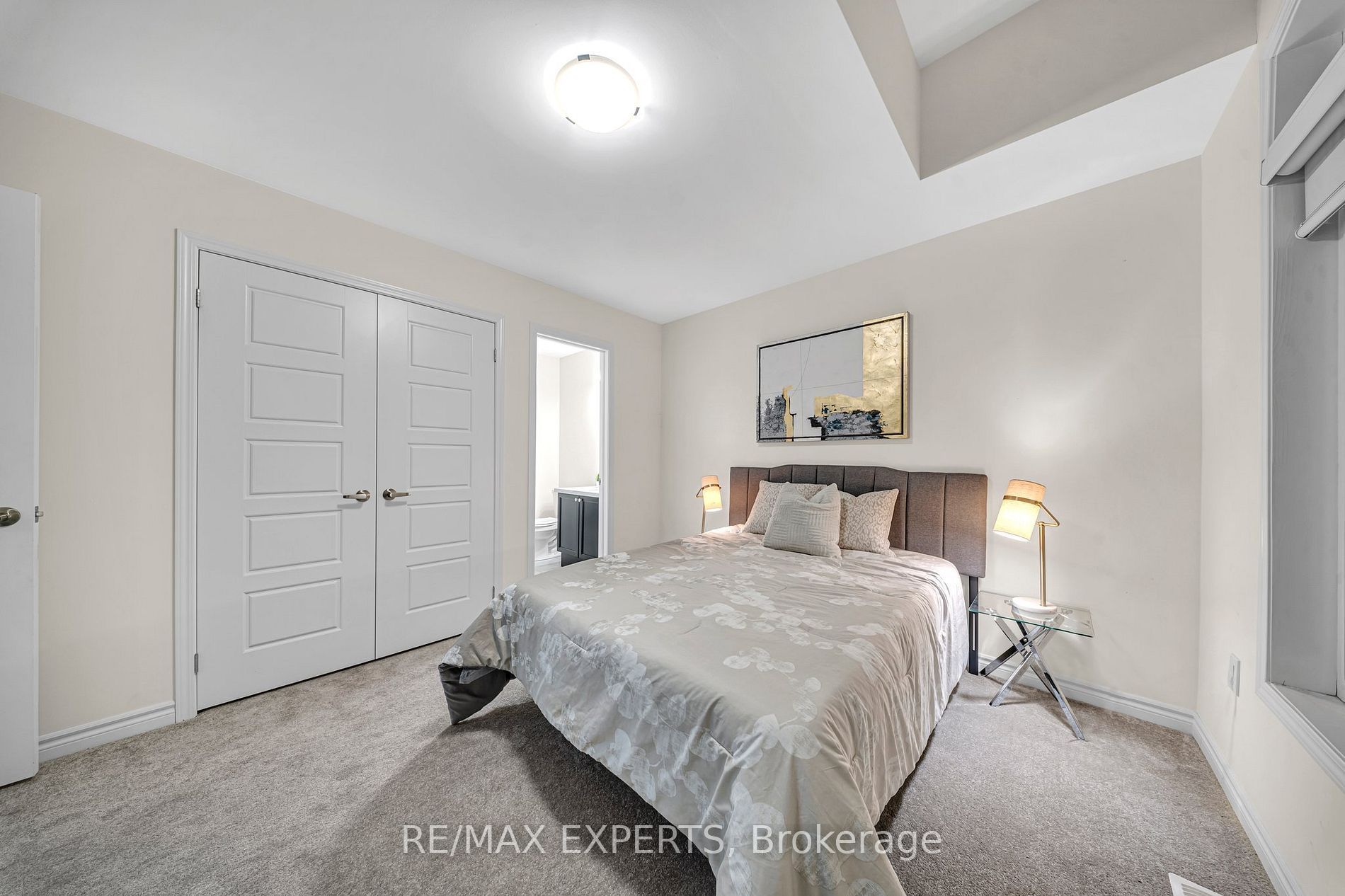 668 Kennedy Circle W