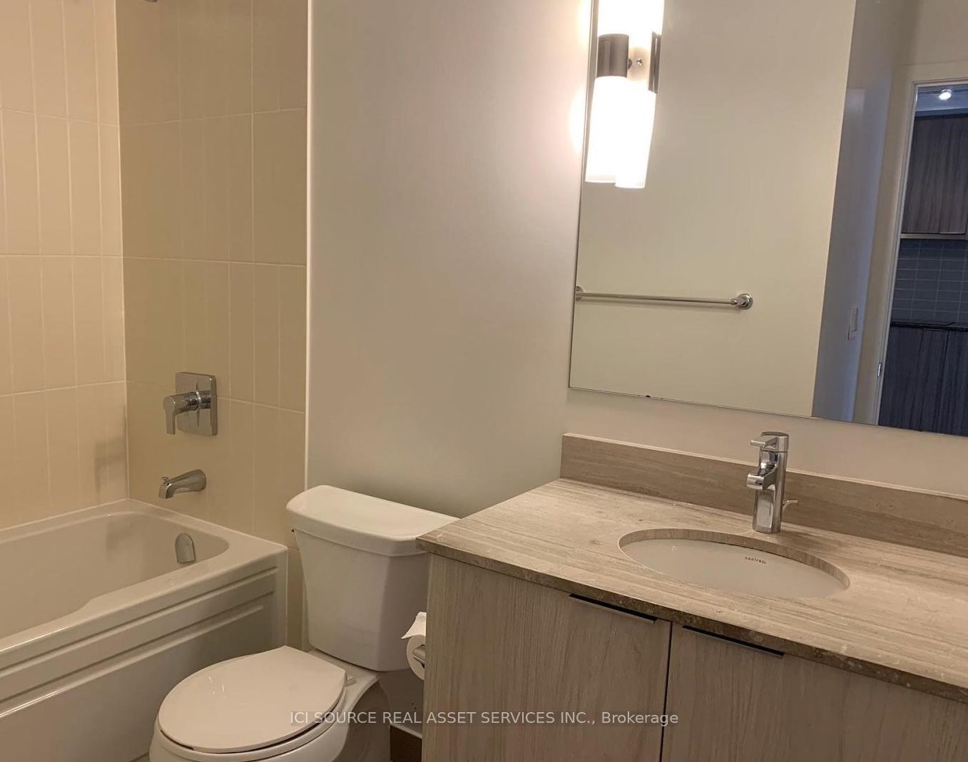 955 Bay Street, #611