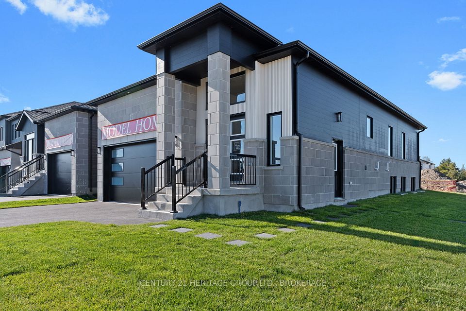 107 Creighton Drive, Loyalist, ON K0H 2H0