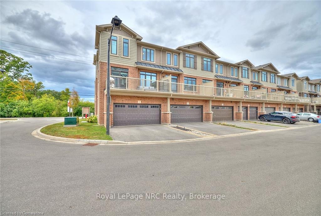 3 Bedrooms Condo at 288 Glover, Hamilton For sale