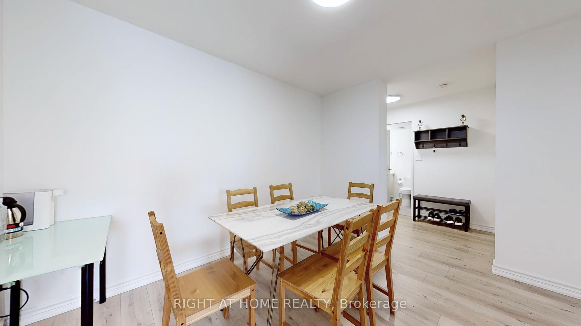 3 Bedrooms Condo at 75 Bamburgh, Toronto For sale