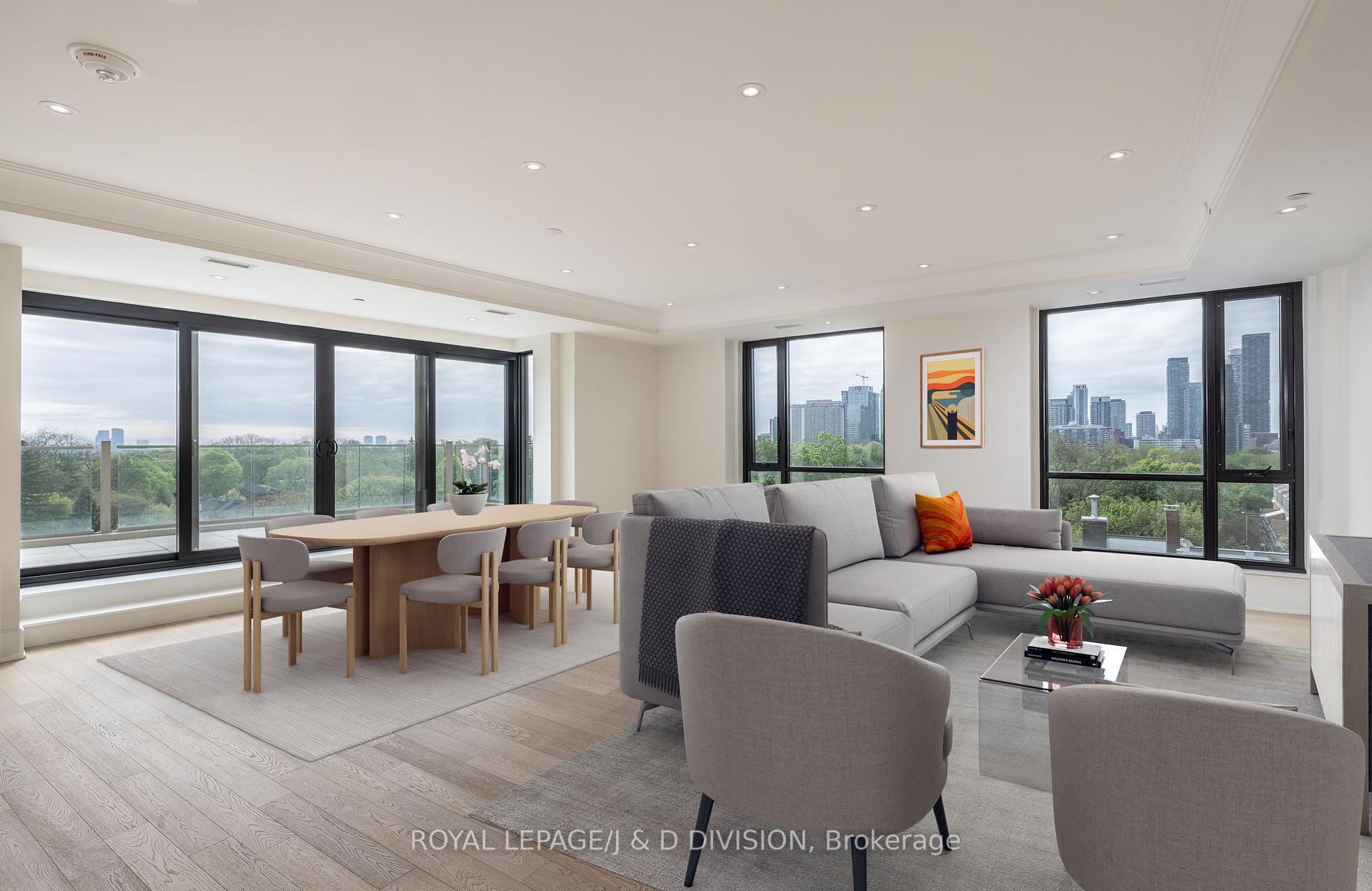 3 Bedrooms Condo at 1 Strathgowan, Toronto For sale