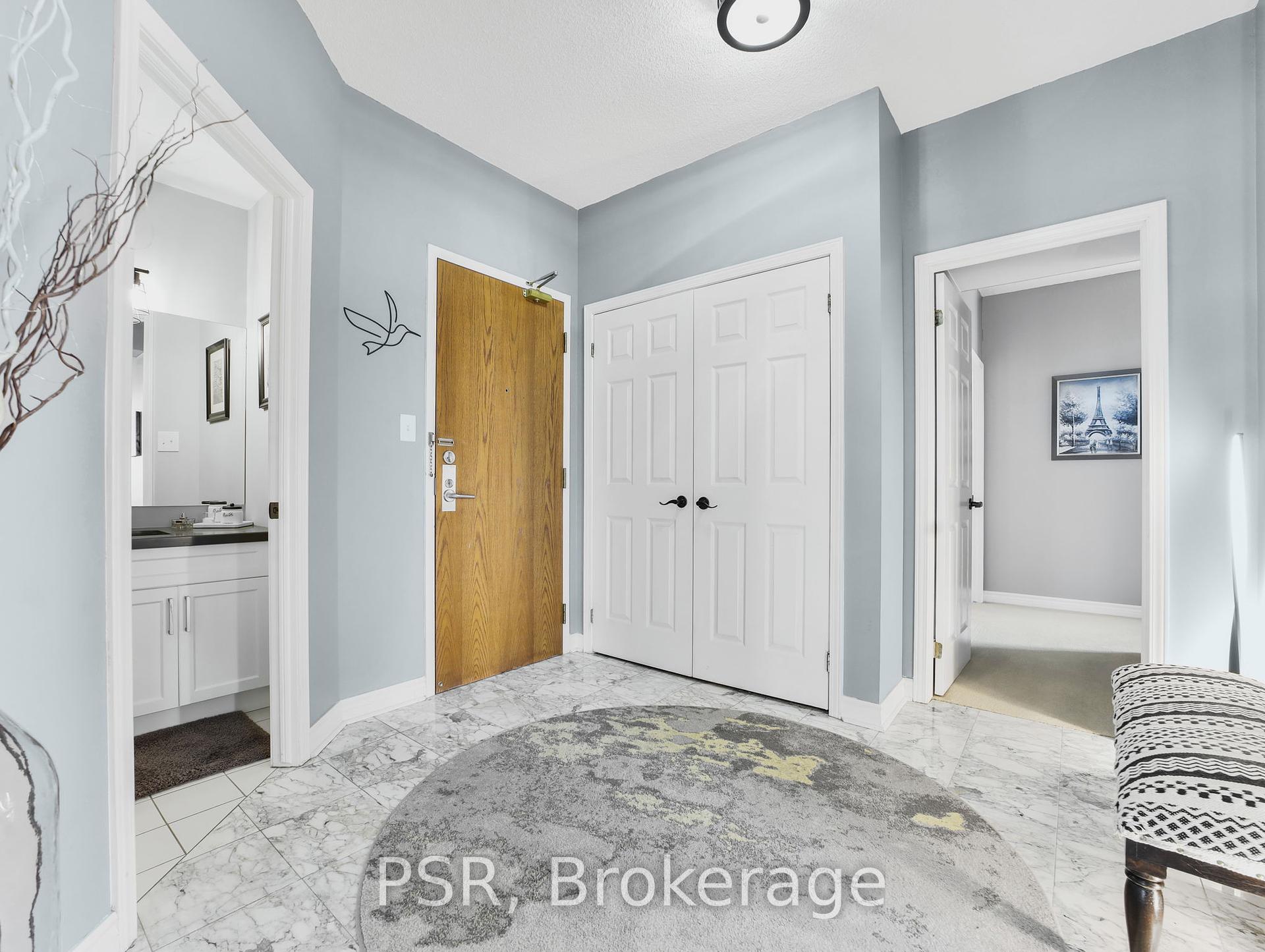 2 Bedrooms Condo at 67 Caroline,  Hamilton For sale