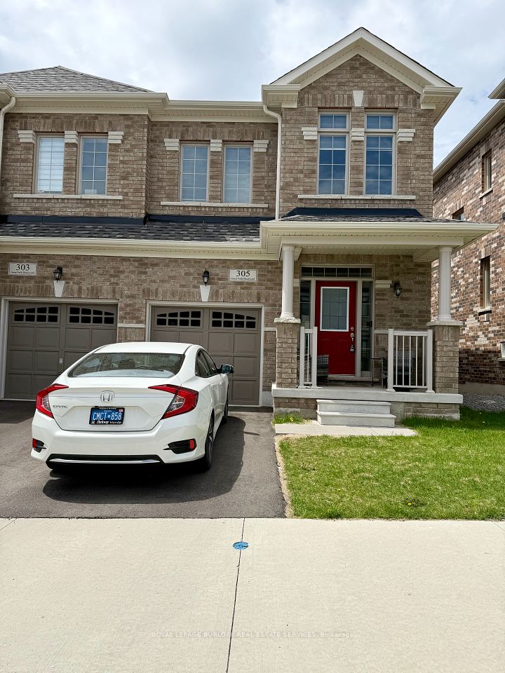 305 Great Falls Boulevard, Hamilton, ON L8B 1Z5