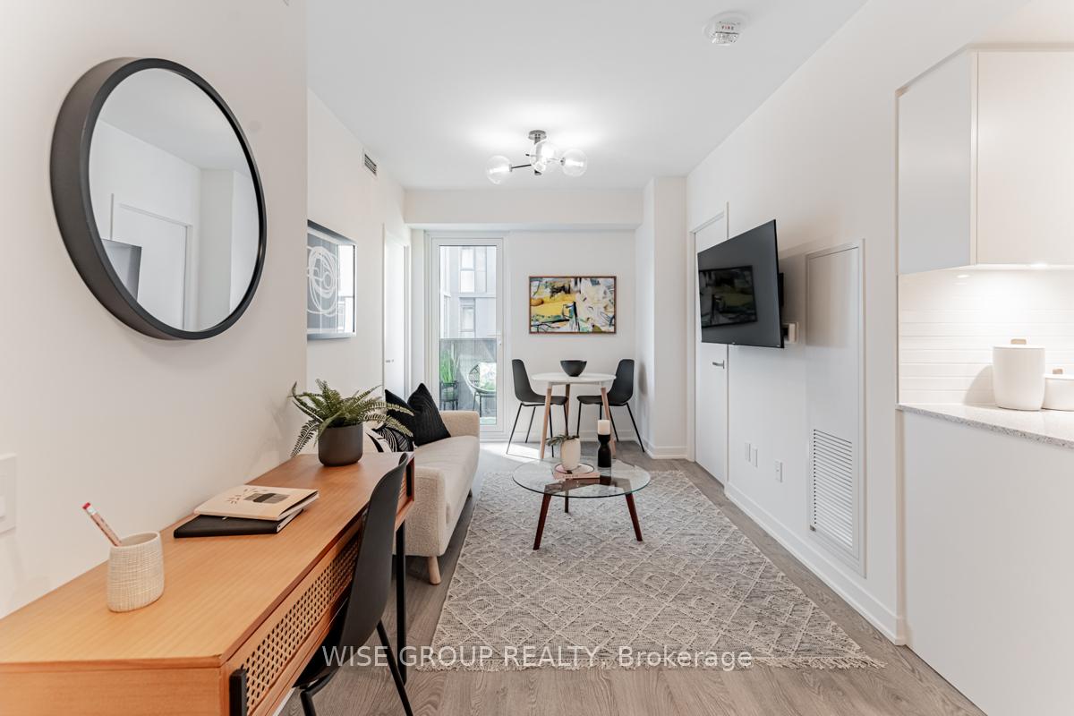 2 Bedrooms Condo at 500 Wilson,  Toronto For sale