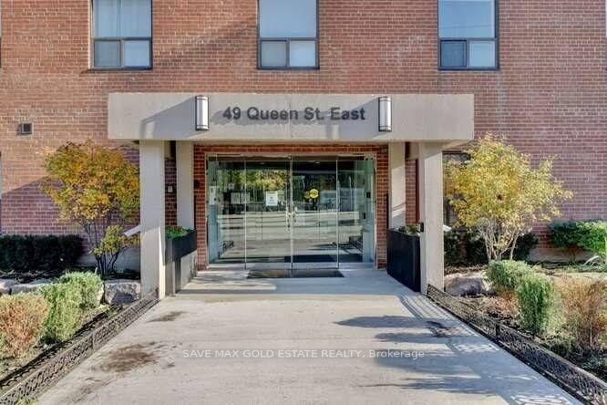 3 Bedrooms Condo at 49 Queen, Mississauga For sale