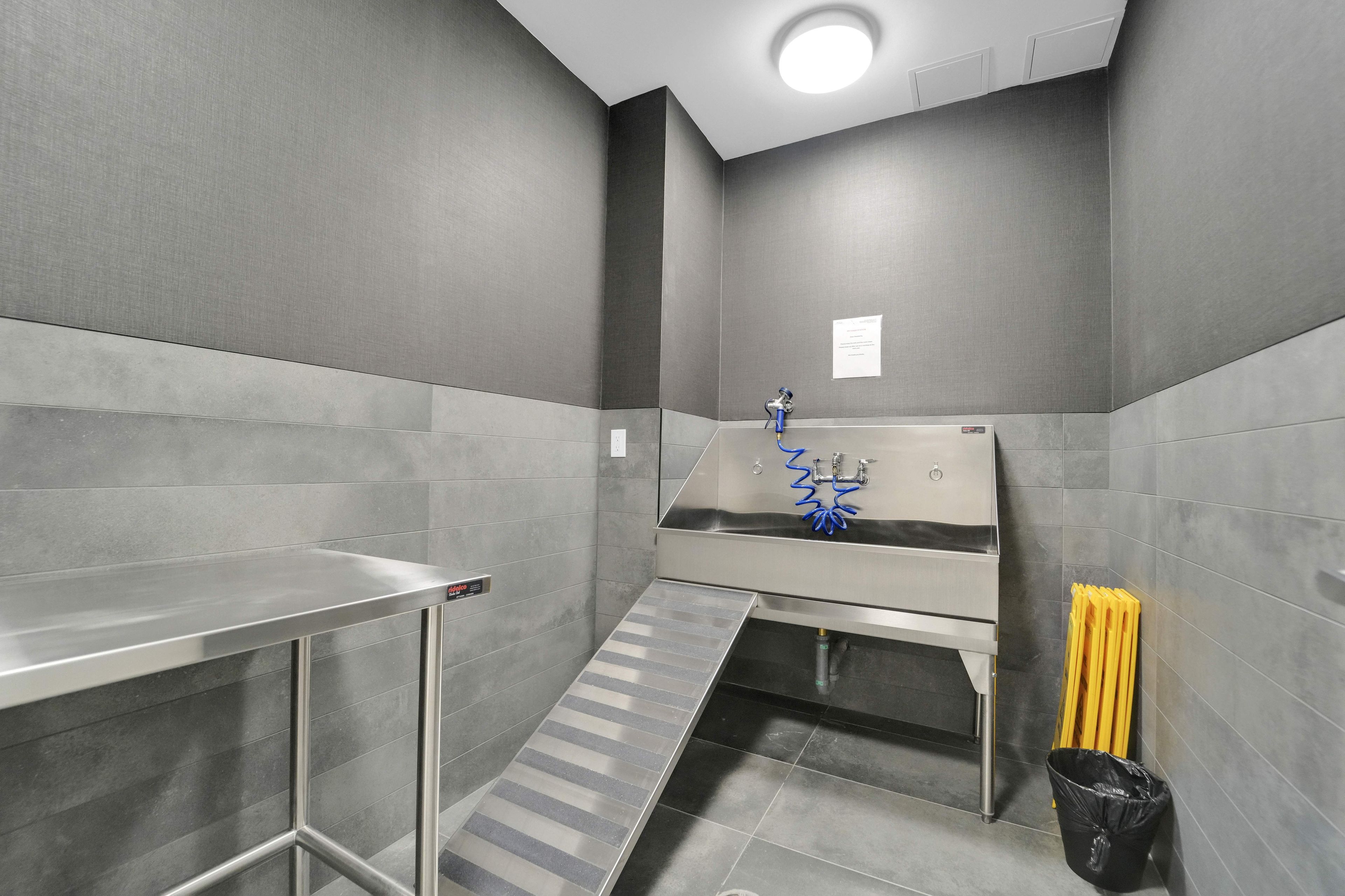 319 Jarvis Street 3307