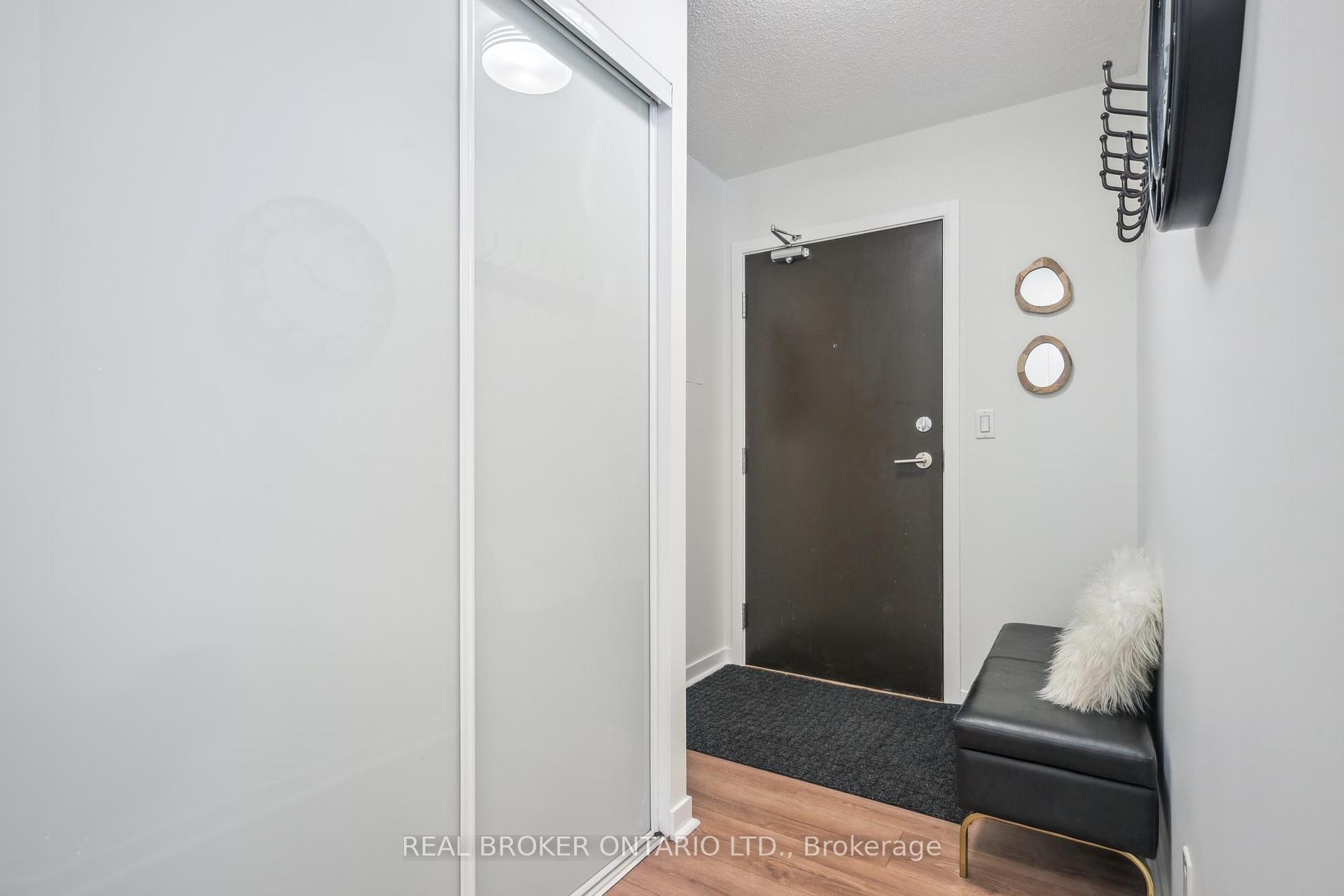 1 Bedroom Condo at 76 Shuter,  Toronto For sale