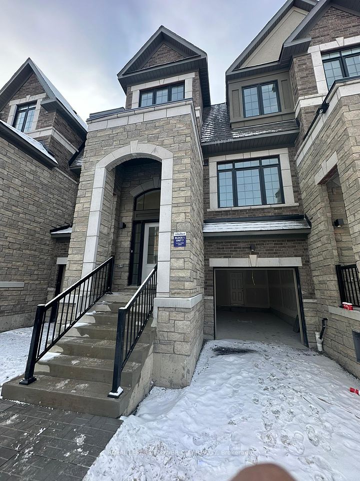 14 Calloway Drive, Whitby, ON L1N 0N9