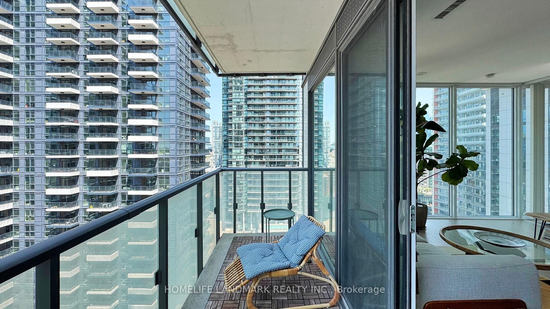 2 Bedrooms Condo at 101 Peter, Toronto For sale