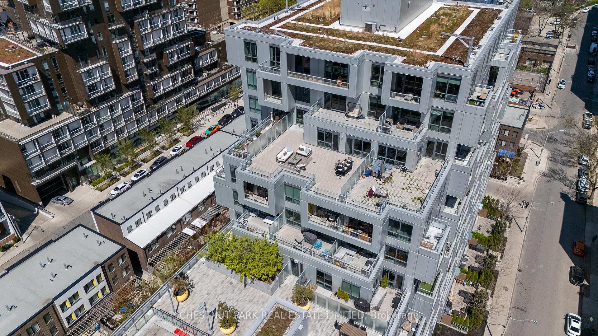 3 Bedrooms Condo at 38 Cameron, Toronto For sale