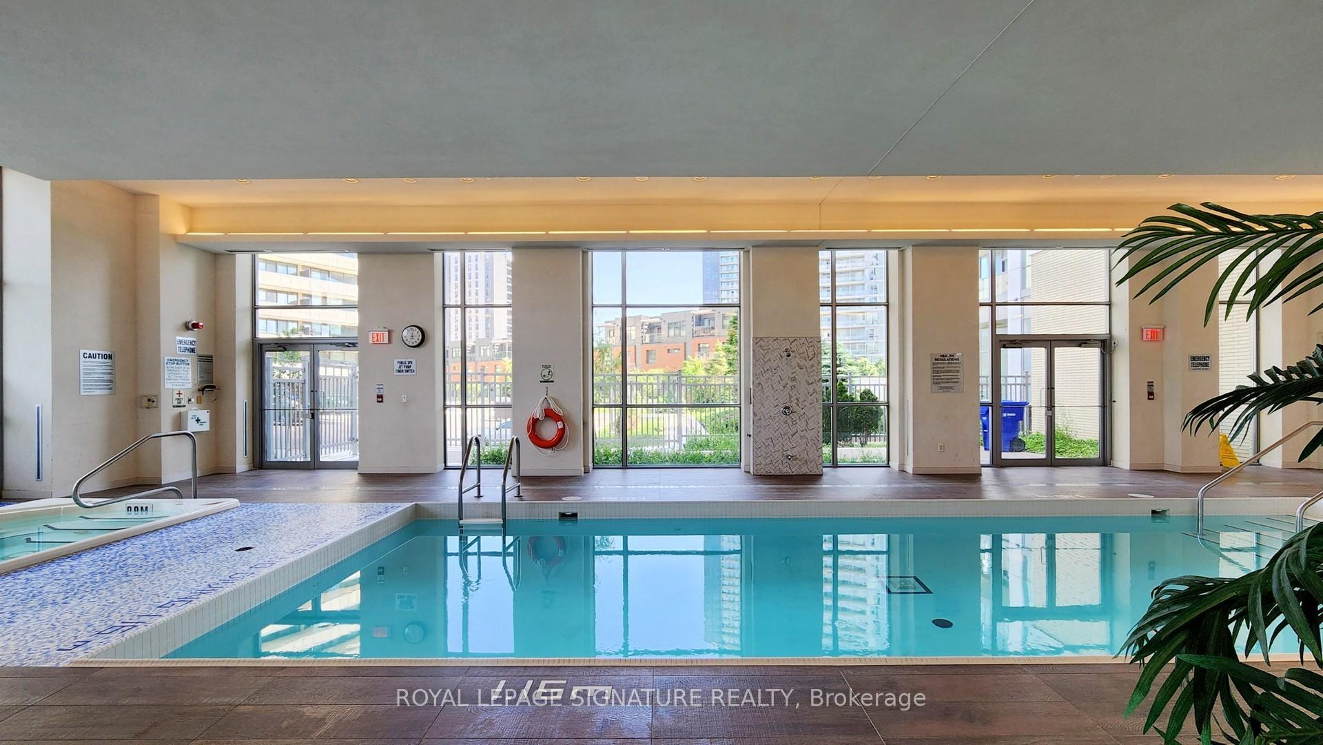 2 Bedrooms Condo at 70 Forest Manor, Toronto For sale