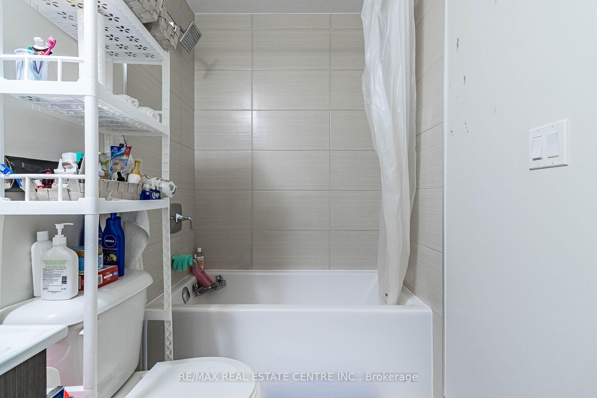 2 Bedrooms Condo at 22 East Haven,  Toronto For sale