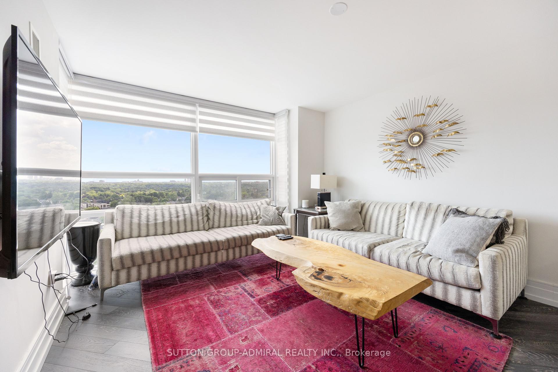 2 Bedrooms Condo at 131 Beecroft, Toronto For sale