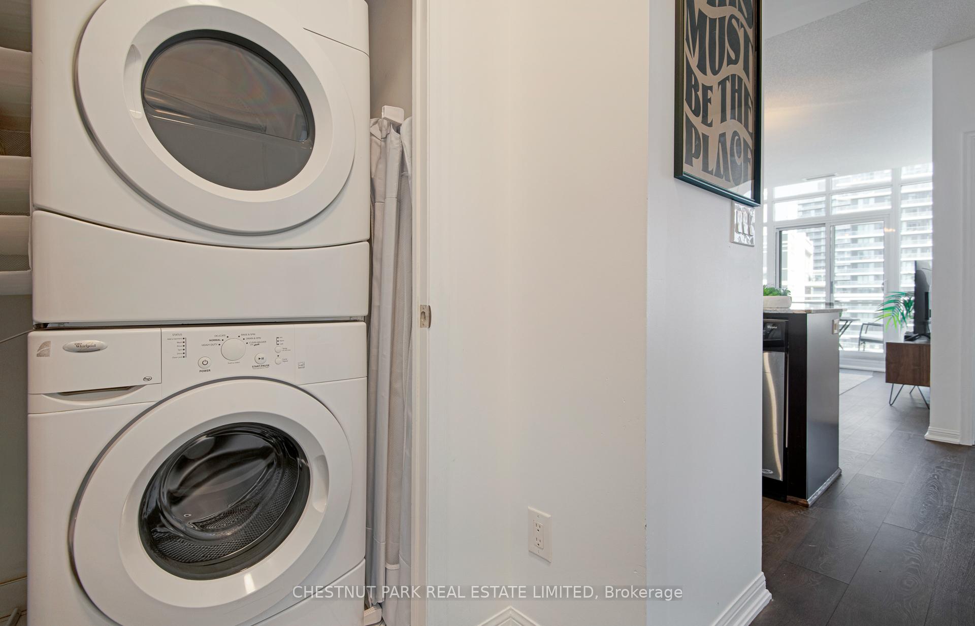 2 Bedrooms Condo at 35 Bastion, Toronto For sale